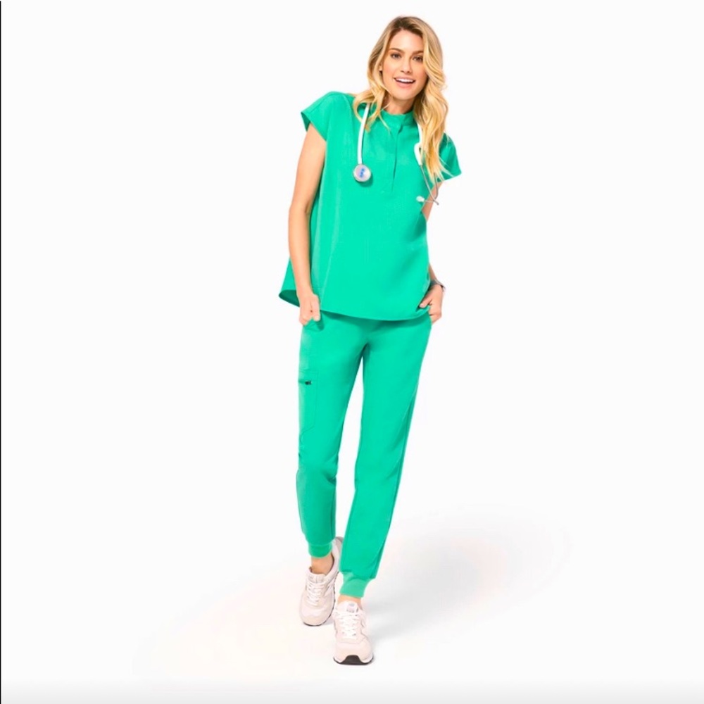 FIGS: ZAMORA SCRUBS. XXL, PETITE, “SURGICAL GREEN”, NWT. LIMITED EDITION COLOR!